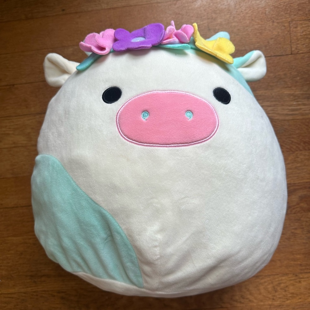 Belana the Cow 12 inch squishmallow